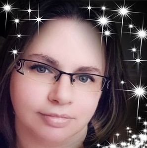 Meet your Posher, Roxanne